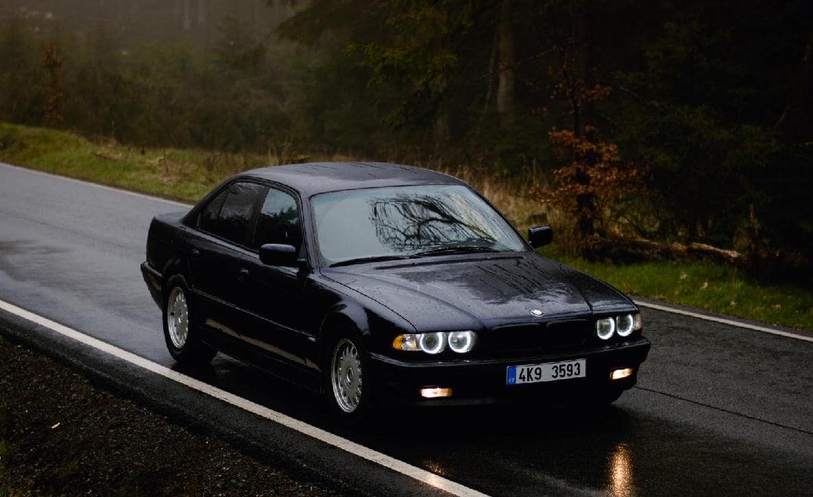 bmw-e38-730d-142kw-od-yassa-2-min